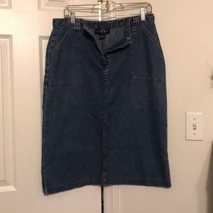 Denim skirt